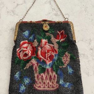 Vintage 1900s beaded bag